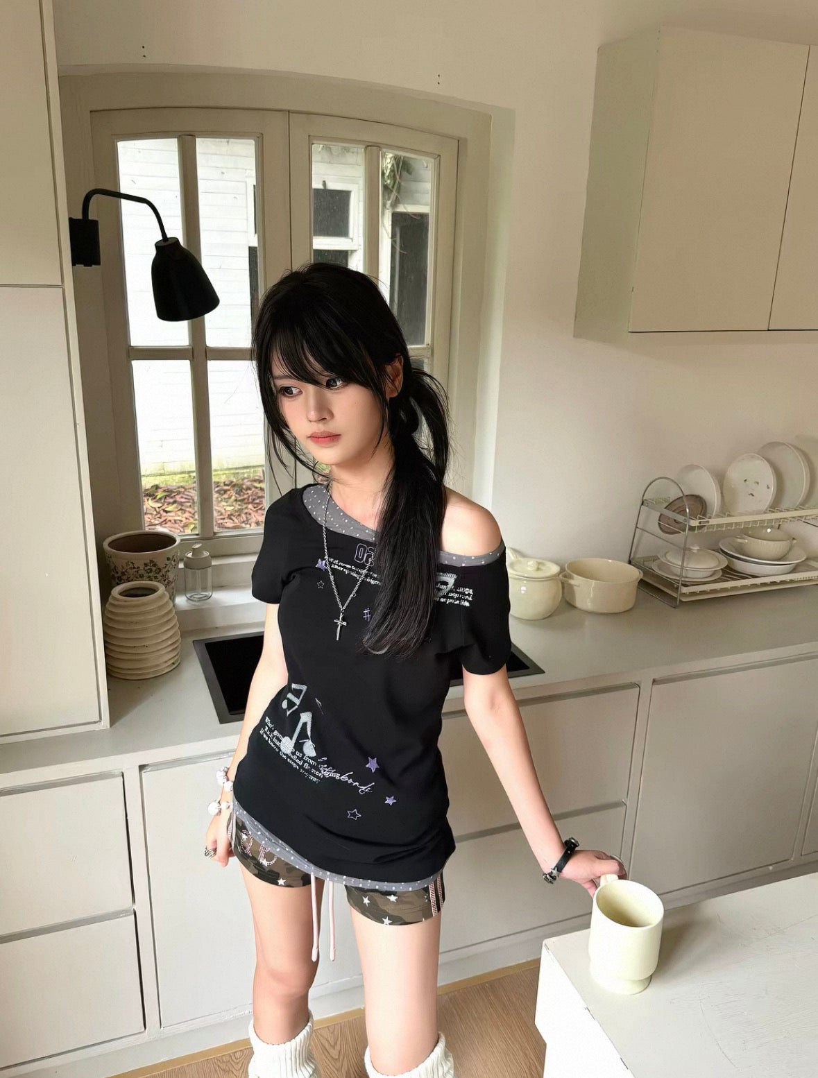 avenoir polka dot printing black off shoulder shirt / edit 01